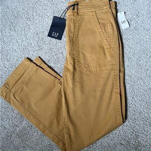 NWT ✨ GAP Mustard - Girlfriend Khaki Straight Pants